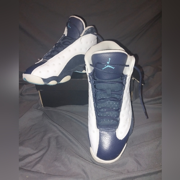 Nike Air Jordan 13 Retro Obsidian - Picture 3 of 5